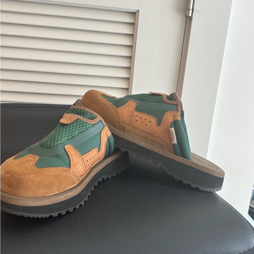 Suicoke Men's Brown and Green Slip-On Loafers - Picture 3 of 4